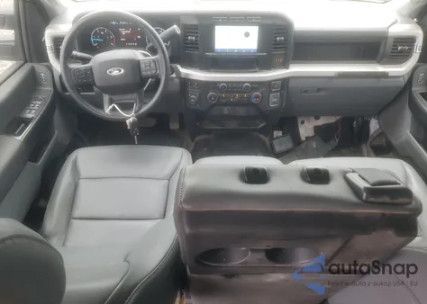 2023 Ford F550 Super Duty z USA, uszkodzony, nr VIN 1FD0W5HT1PEC51046